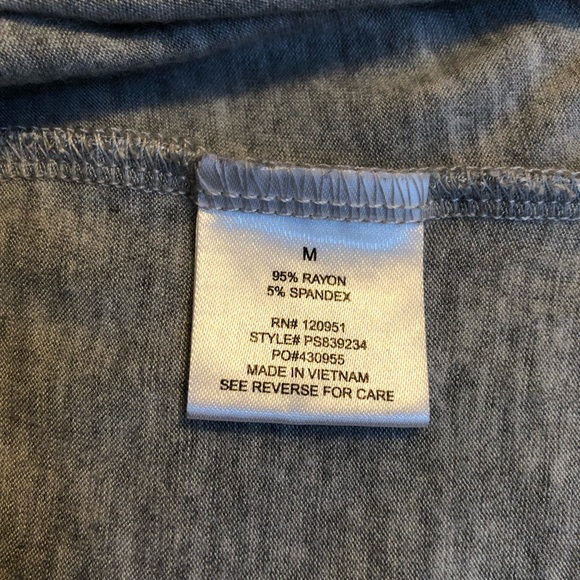 Pink Rose Brand Top - Picture 5 of 6